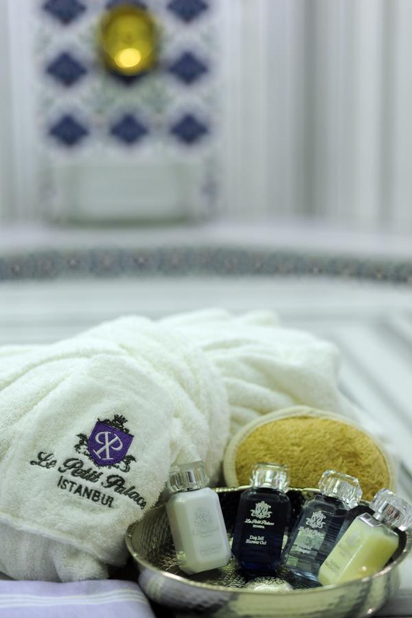 Le Petit Palace Hotel - Special Category Stambuł Zewnętrze zdjęcie